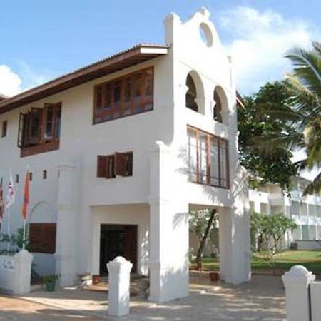Hotel Sunset Beach نيجومبو المظهر الخارجي الصورة