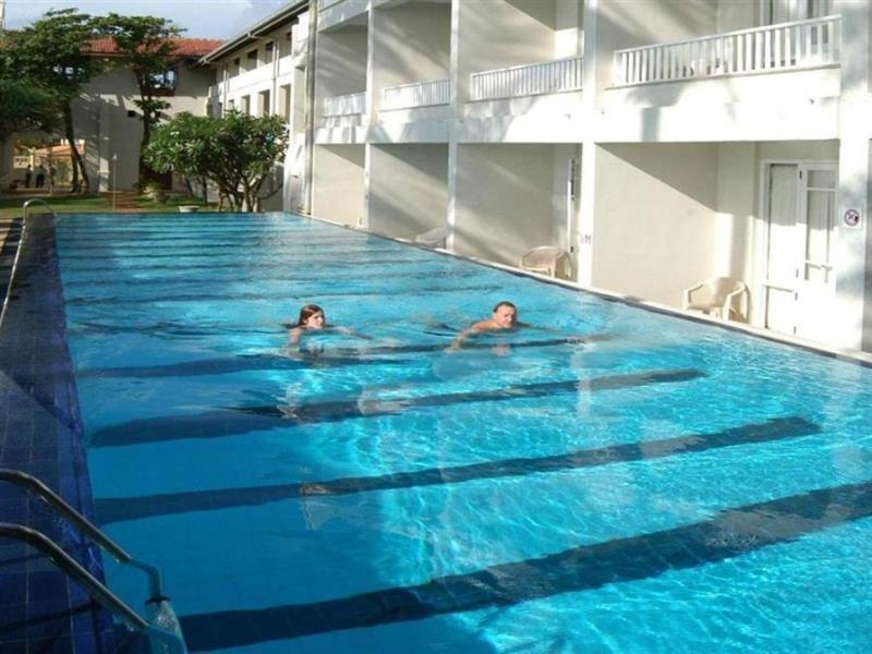 Hotel Sunset Beach نيجومبو المظهر الخارجي الصورة